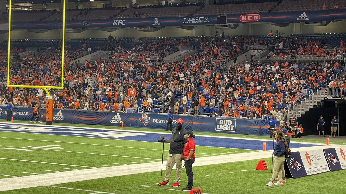 The UTSA students showed up!