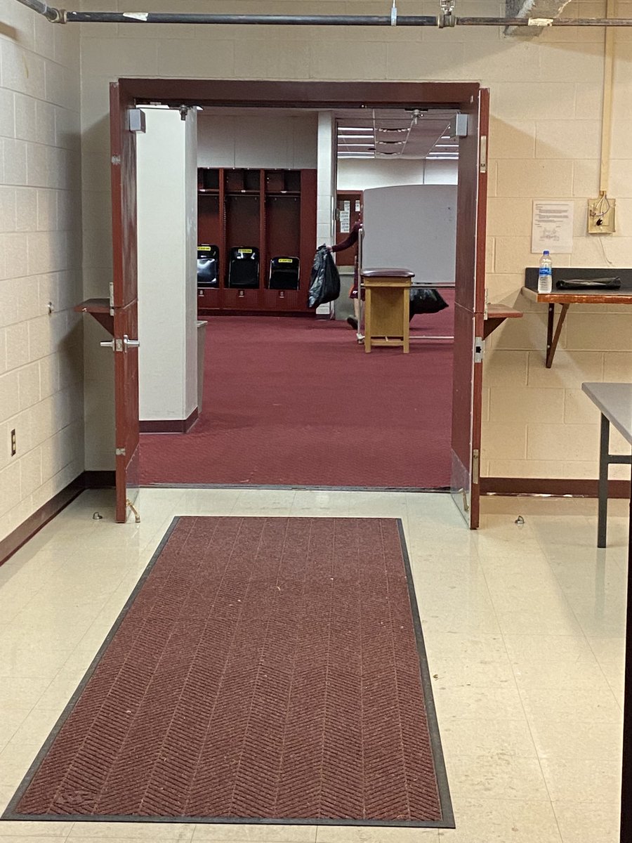 VT_groundscrew's tweet photo. Good job MTSU. Left the locker room clean. https://t.co/c6bNuZcosF
