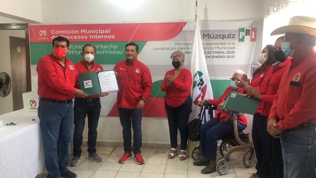 Agradezco la confianza de mis compañeras y compañeros regidores  para ser su coordinador de la fracción priísta en la próxima administración 2022-2024.
<a href="/alitomorenoc/">Alejandro Moreno</a> <a href="/caroviggiano/">Carolina Viggiano</a> <a href="/rigofuentes/">RodRigo Fuentes Ávila</a> <a href="/PRI_Nacional/">PRI</a> <a href="/PriMuzquiz/">PRI MUZQUIZ</a> <a href="/SergioSalasF/">Sergio Salas Flores</a> <a href="/juvenalsaucedo/">D Juvenal Saucedo</a> <a href="/PRICoahuila/">PRI COAHUILA</a> <a href="/Luisa_A_Muneca/">Luisa Santos Muñeca</a>