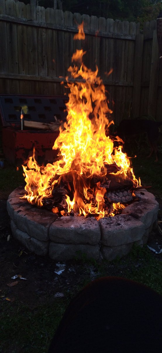KevinBLucia's tweet image. #fallfire #saturday