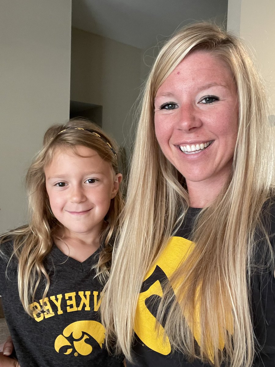 Kate_Brummel's tweet photo. Keep it up, Hawkeyes!! @HawkeyeFootball #GoHawksBeatState #Hawkeyes #iowafootball #iowavsisu #Iowa https://t.co/oQM2SRU495
