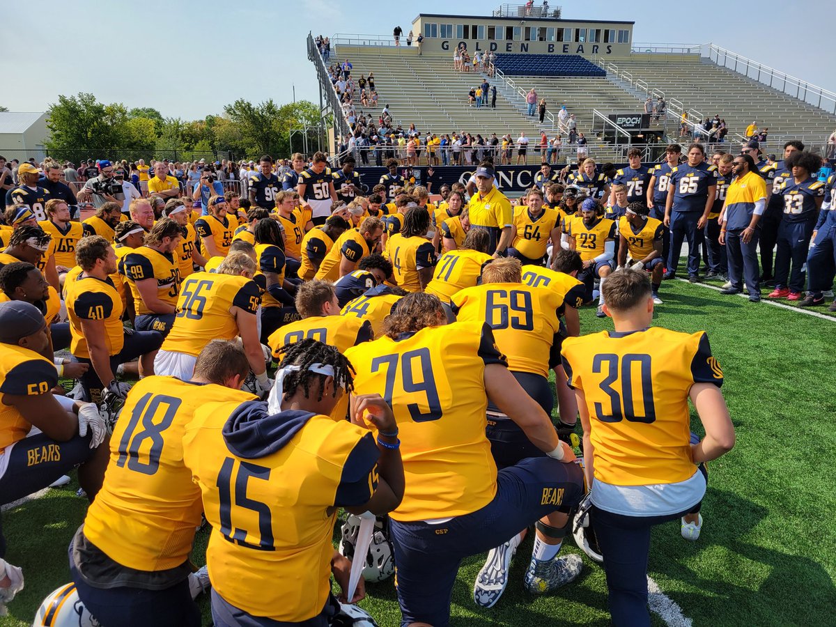 BIG WIN! Thank you St. Paul for coming out to support <a href="/CSPBearsFB/">Concordia St Paul Football</a>!! #OurCommunity
#BuildingOnTheRock