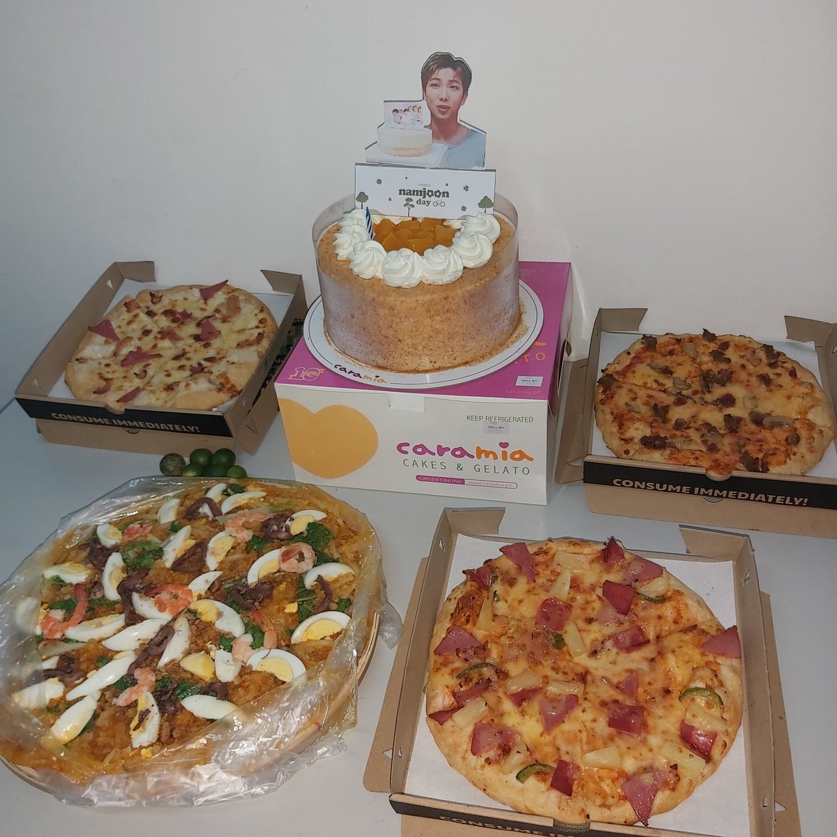 AAndulog's tweet photo. #HappyNamjoonDay
Happy birthday to our best leader in the world Kim Namjoon!we just wanna say thanks for inspiring the whole world to love ourselves no matter what,who,&amp; where we are💜
We purple you 💜
Be happy, Be healthy as always 
We PH Army loves you so much!!🤗💜🎂 https://t.co/RGxXQE2VyJ