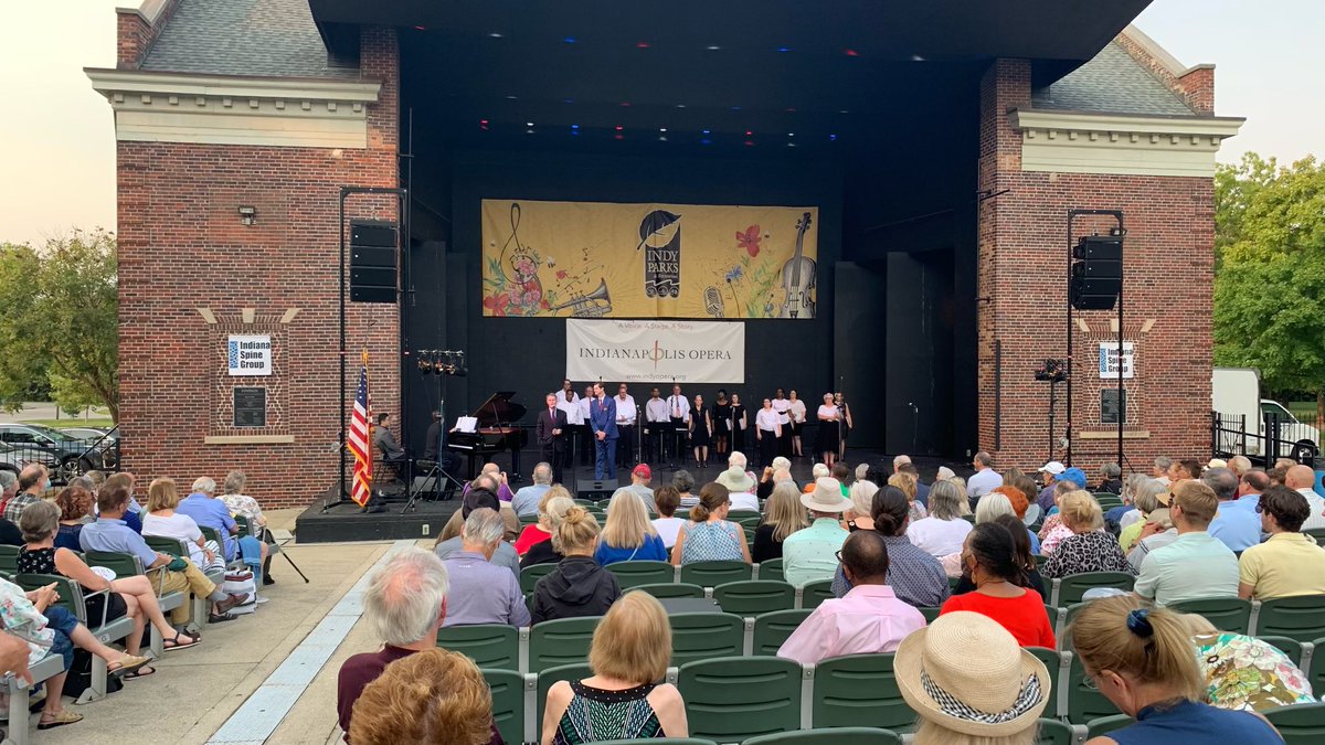IndyMayorJoe's tweet photo. Ten stops later, there’s no better way to end the night than the 2021 edition of Opera in the Park with @IndyOpera at Garfield Park! Thanks to all who came out to enjoy one of our city’s greatest treasures.
@IndyParksandRec #operaisforeveryone https://t.co/Fxvv9hBQBn