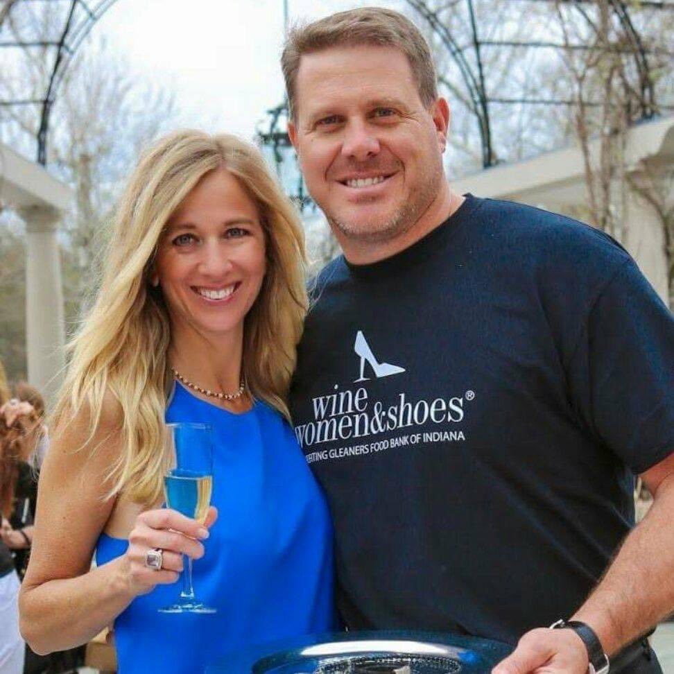 WhistleStopPod's tweet photo. S2:E2 features Former @NFL Pro🏈Bowl TE @kendilger! Listen here➡️ https://t.co/EP81tZmbU3 Thx to @JPStoney1 for sponsoring another episode! #Colts #Bucs #Illini #HeritageHills #GoBucs #Indy #wishTV https://t.co/nGyBMwOU8m