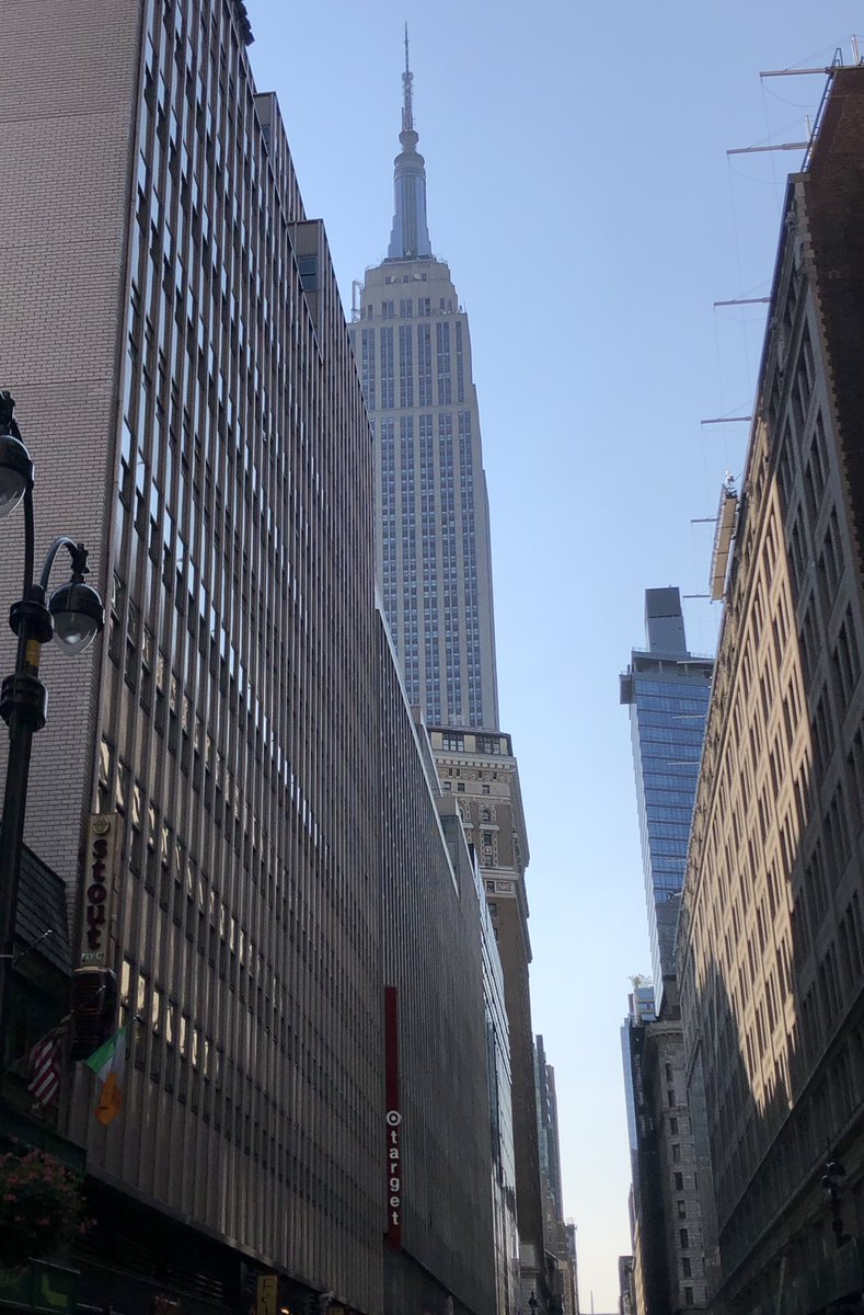 robreloaded tweet media