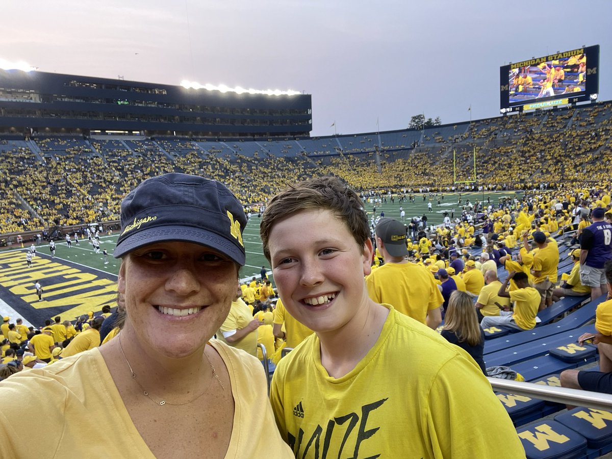 jliddico's tweet photo. Let’s goooooo!! #maizeout #wearmaize  #GoBlue https://t.co/euF0y7ejqw