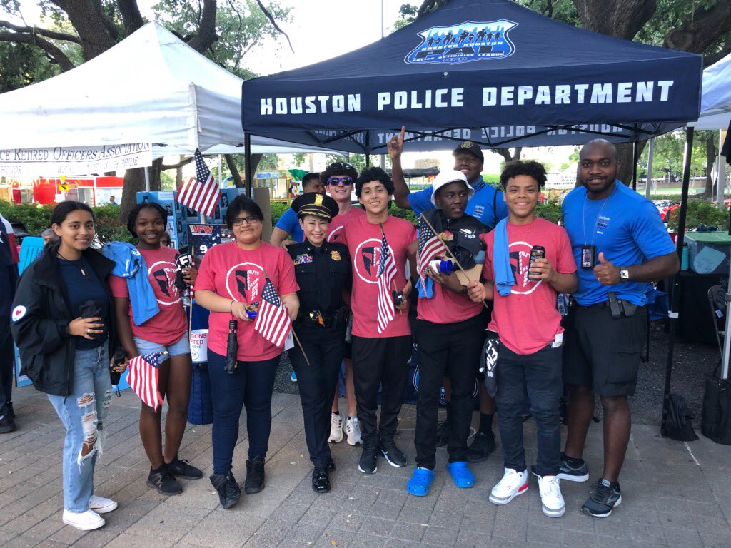 Enjoying the moments in time at the 911 Heroes Run as we reflect on the anniversary of the 911 tragedy where several lives were lost. <a href="/houstonpolice/">Houston Police</a> <a href="/GhpalMyers/">GHPAL_OFFICER_MYERS</a> <a href="/GhpalBeaty/">GHPAL Officer Beaty</a> <a href="/GHPAL_Aguilar/">GHPAL_Aguilar</a> <a href="/GhpalG/">GHPAL_BURRELL</a> <a href="/GhpalOfficer/">GHPAL_OFFICER_ZERMENO</a> <a href="/GHPals_Ofc_trip/">GH PALS - Officer Triplett</a>