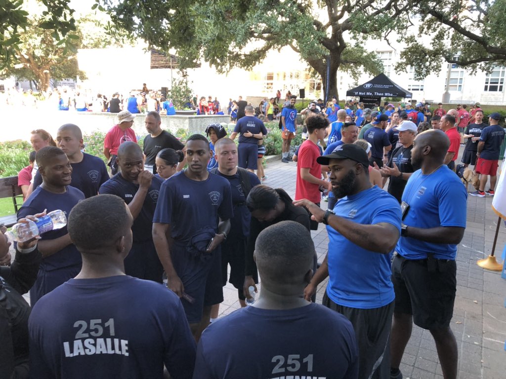 GHPALWebb's tweet photo. Enjoying the moments in time at the 911 Heroes Run as we reflect on the anniversary of the 911 tragedy where several lives were lost. @houstonpolice @GhpalMyers @GhpalBeaty @GHPAL_Aguilar @GhpalG @GhpalOfficer @GHPals_Ofc_trip https://t.co/U9kTE1qqDO
