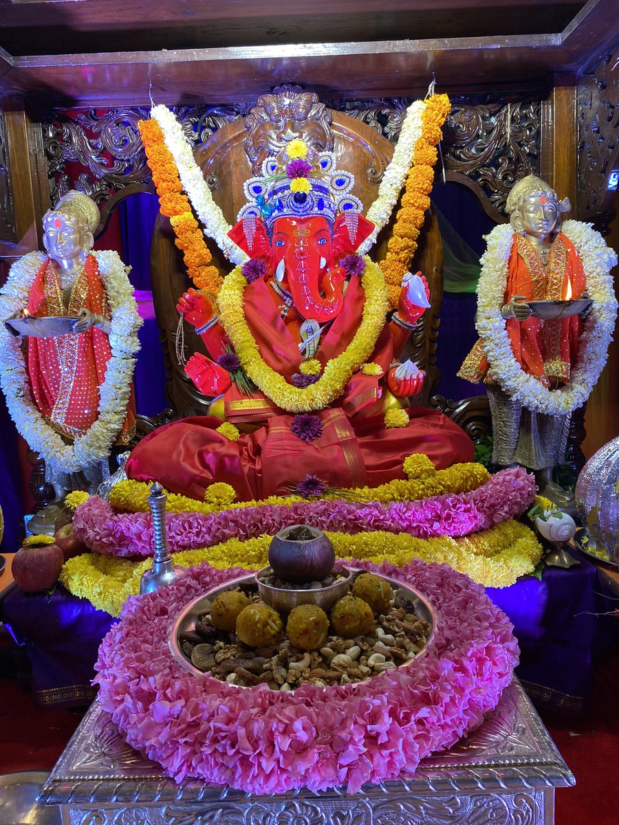 SVTMumbai's tweet photo. 🙏गणपती बाप्पा मोरया 🌺मंगलमूर्ती मोरया 🙏१२/०९/२०२१ https://t.co/kVVyEkHgA6