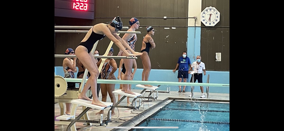 FlyersSwimDive's tweet photo. Good to be back! Girls swim&amp;dive open the season with a BSC win over Walpole! @FHSFlyersSports @EmiscaSwim https://t.co/JjdubW4iGI