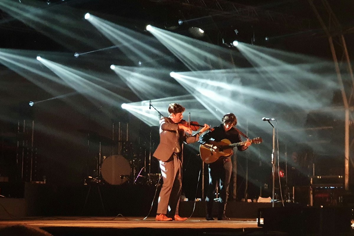 TessJonesUK's tweet photo. @JackSavoretti bringing the live live back. Thankyou. https://t.co/c6gceQtB4b
