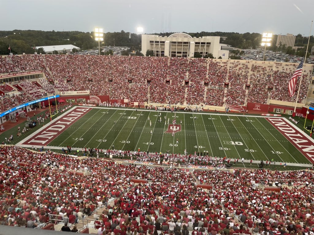 IUBarstool's tweet image. This is unreal #IUFB
