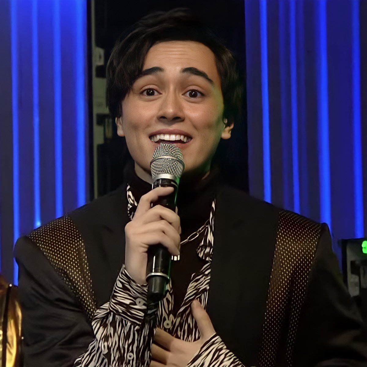 CaptainStrongEd's tweet image. Ang pogi...
WeHeartU MAYWARD

#MayWard
@Barber_Edward_ @maymayentrata07