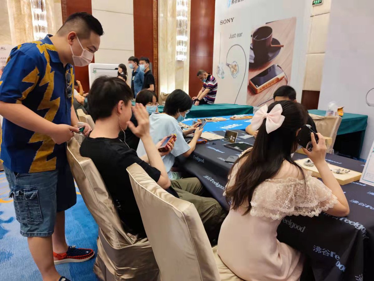 DUNU_Headphone's tweet image. #FALCONPRO is the first #DUNU earphone to provide interchangeable tuning nozzles for three distinct sonic experiences: Reference, Transparency, and Atmospheric Immersion.