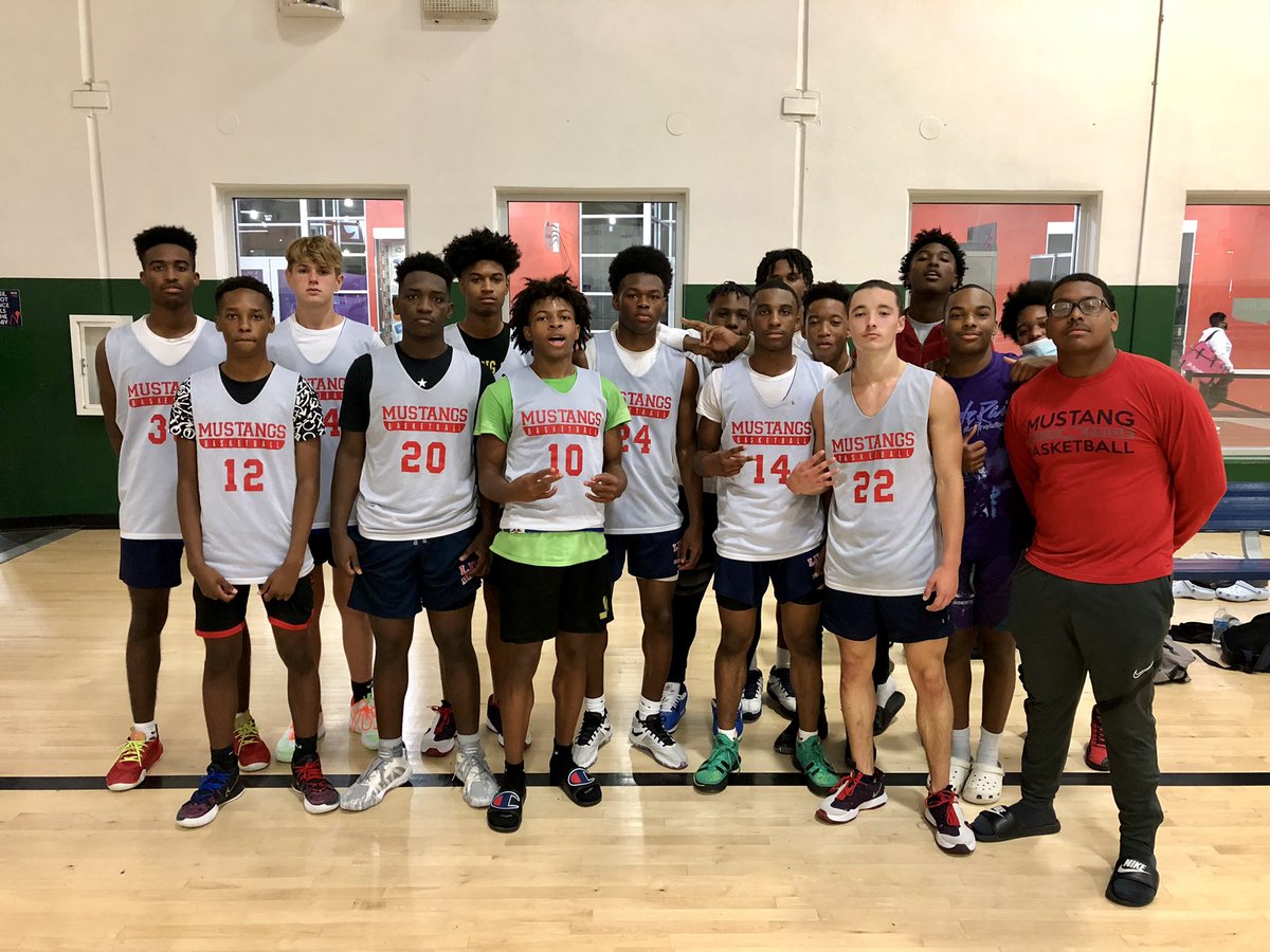 LHSW Basketball tweet media