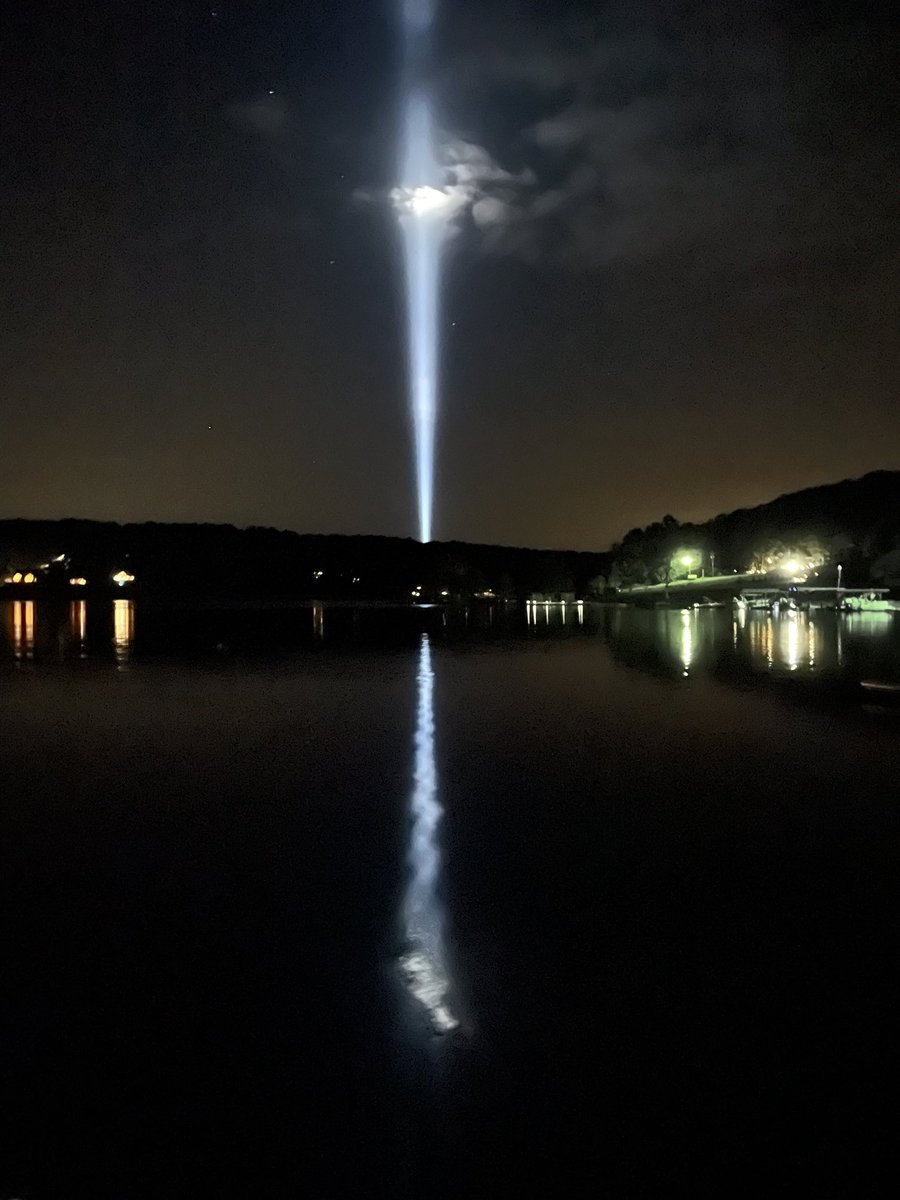 DaveReedPA's tweet photo. Tower of Light at Flight 93 Memorial reflecting over Indian Lake near Shanksville tonight. https://t.co/hG3wQA9mT7