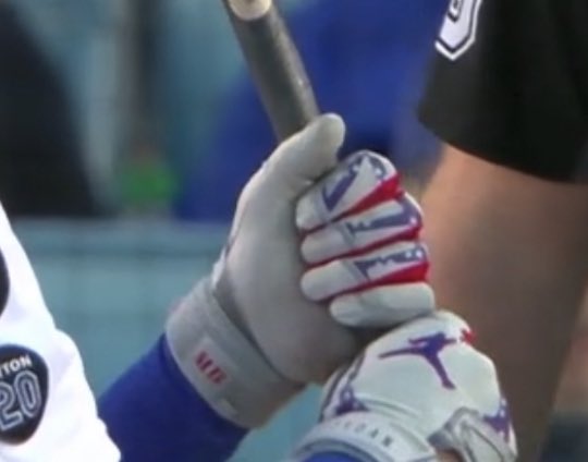 mookie betts batting gloves
