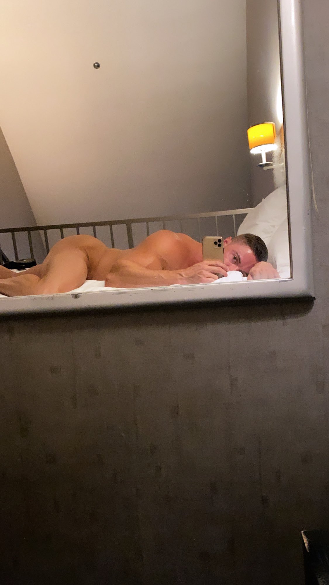 Nap time ? https://t.co/wQhnFTo3KC