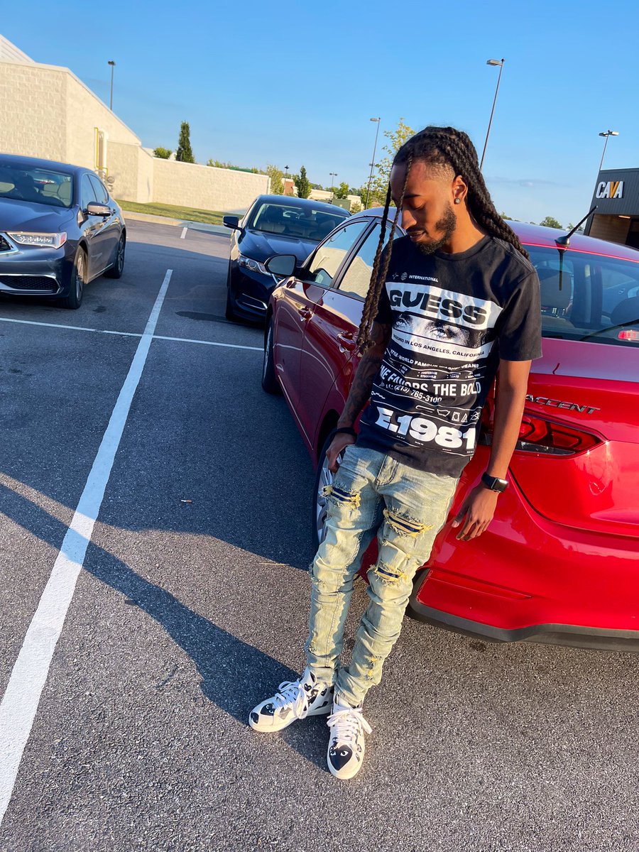 lilerkkk's tweet photo. kobe year🎈🏴‍☠️ #LLNASTY #LLTOKYO https://t.co/rkKm1DKJAu