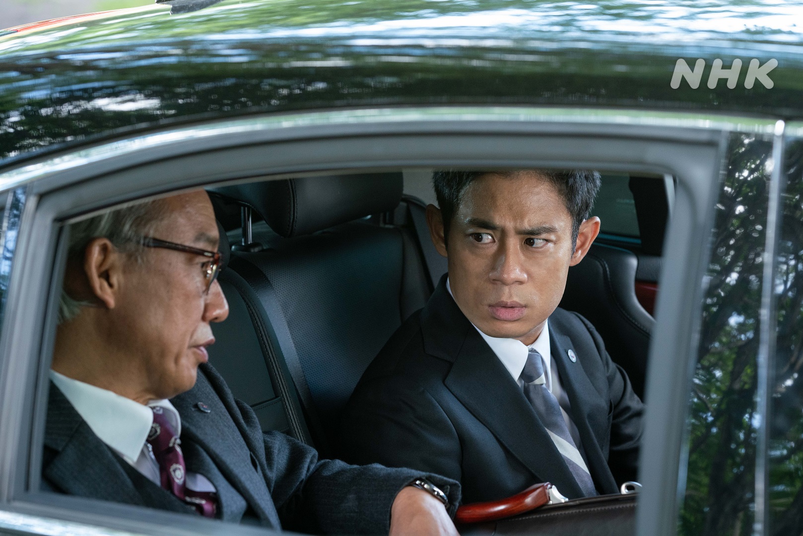 ｎｈｋドラマ 白い濁流 第4回は 地獄の入口 一樹 伊藤淳史 と北野 西村まさ彦 の蜜月に早くも暗雲が 今夜10時の放送でご確認ください 第3回を見逃した方は夕方4時15分 再放送があります 佐々木希 桐山漣 藤野涼子 萩原みのり 矢島