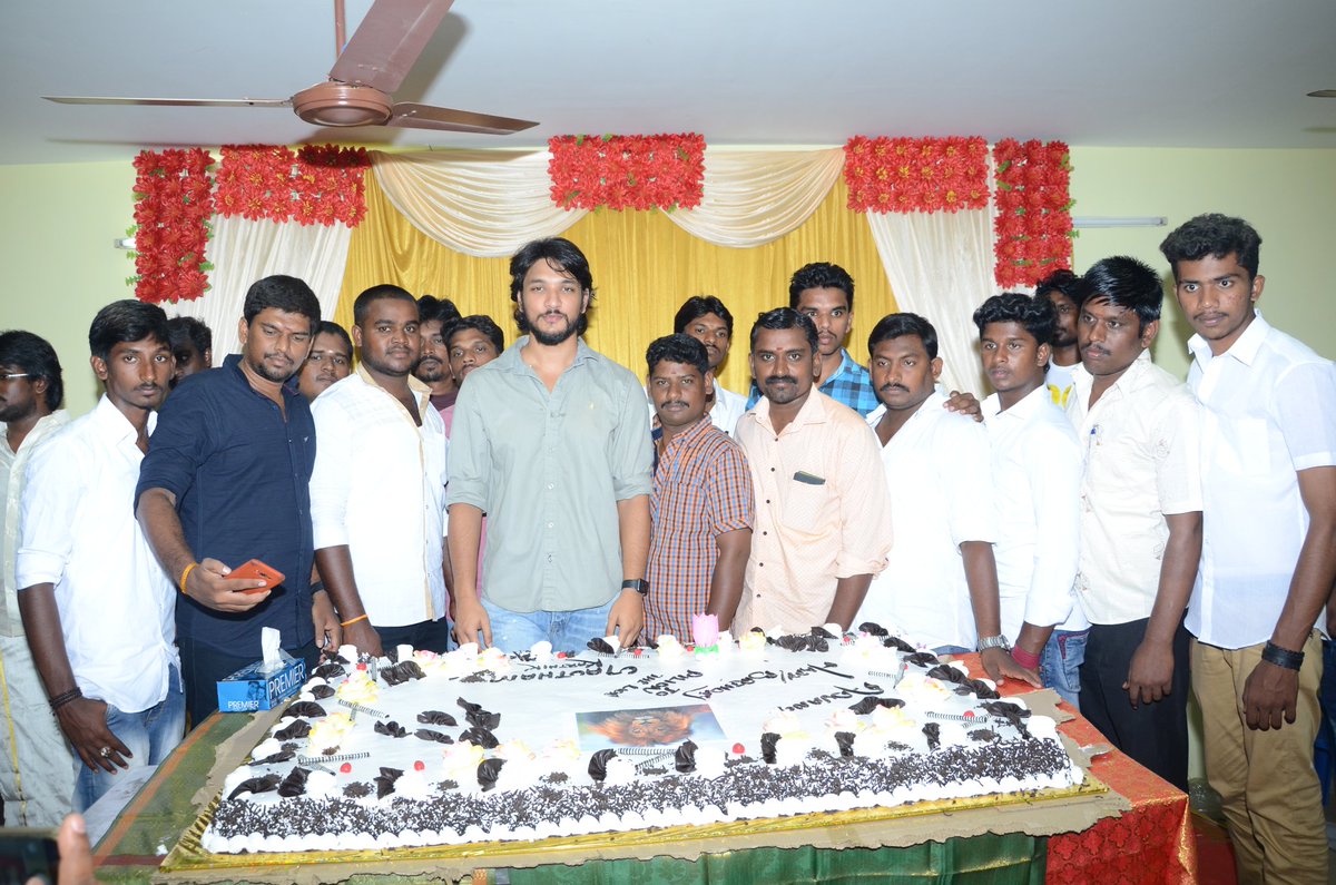 Gkfctirunelveli's tweet photo. Happy birthday @Gautham_Karthik brother 🎂💐❤
#GKBDay
#Gauthamkarthik
#HBDGauthamKarthik https://t.co/CtTP4InwxO