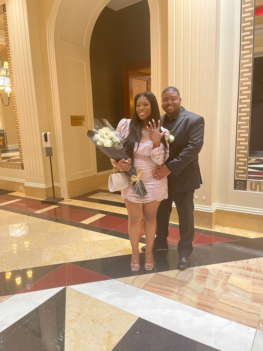 EadonJae's tweet photo. I’d really appreciate if @facebook would pay for our wedding lol they got us into this with their #facebookdatingapp lol https://t.co/QAjiNLglIT