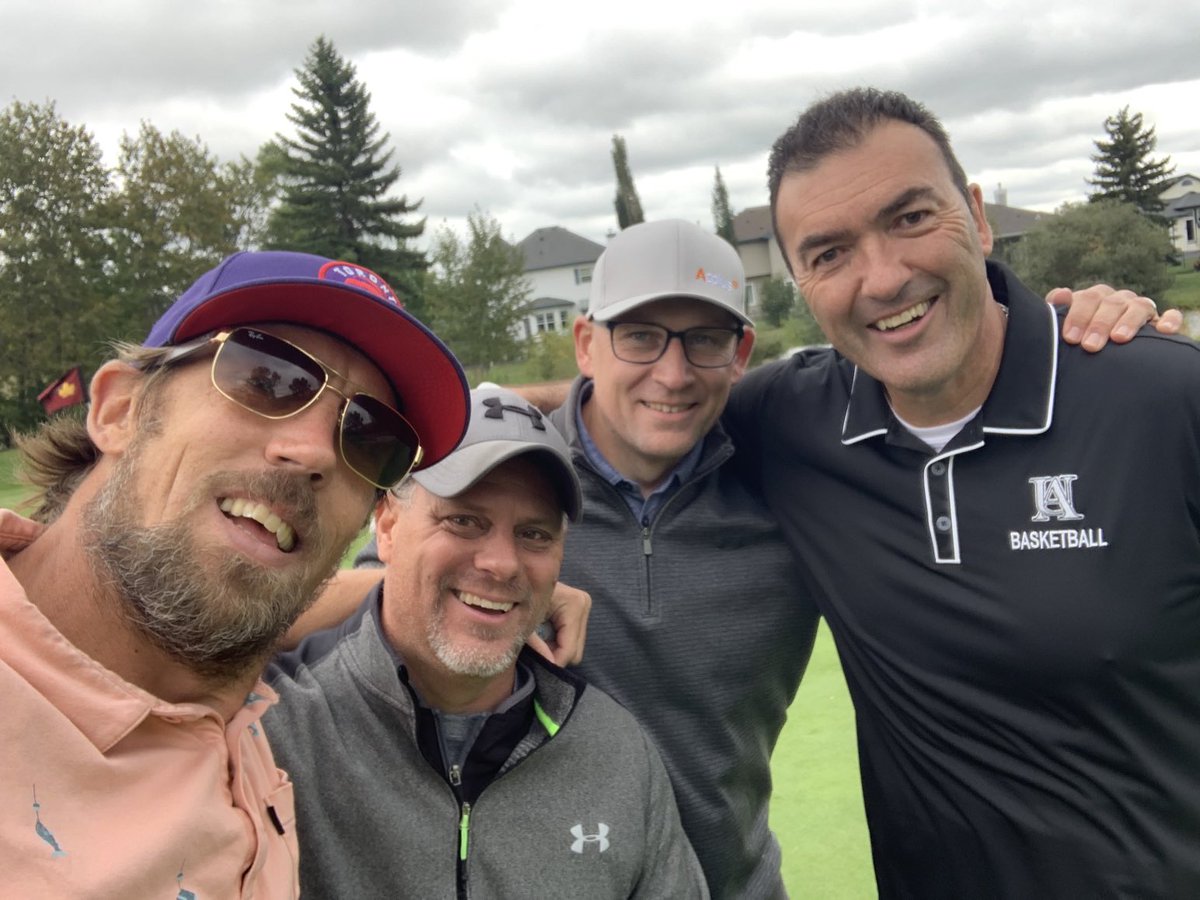ryandunkley's tweet photo. Great crew today..Ernie Lotz hole and in true โฆ@UofABearsBballโฉ fashion...eagle and longest drive. #RIPErnie โฆ@BearsandPandasโฉ https://t.co/XJ38k9Bvj7