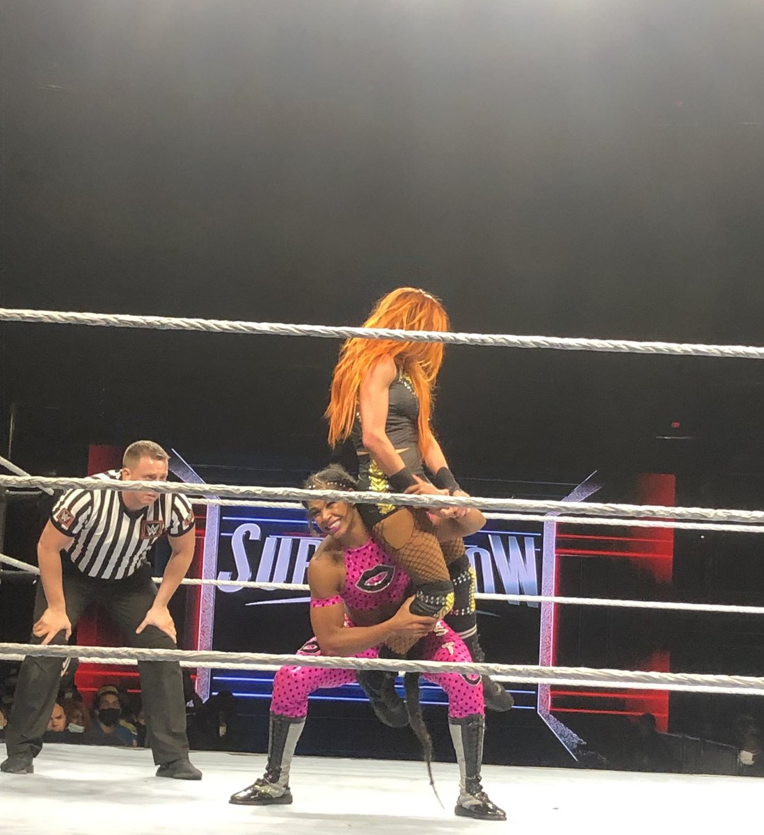 EthanRenner's tweet photo. .@BeckyLynchWWE &amp; @BiancaBelairWWE had a great match. Lots of cool counters. #WWEDC https://t.co/JwLqNts4bV