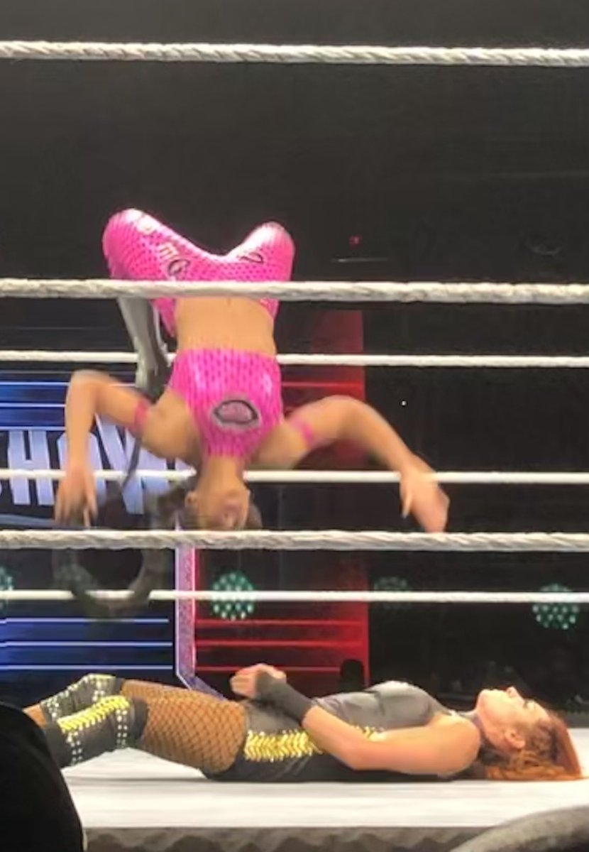 EthanRenner's tweet photo. .@BeckyLynchWWE &amp; @BiancaBelairWWE had a great match. Lots of cool counters. #WWEDC https://t.co/JwLqNts4bV