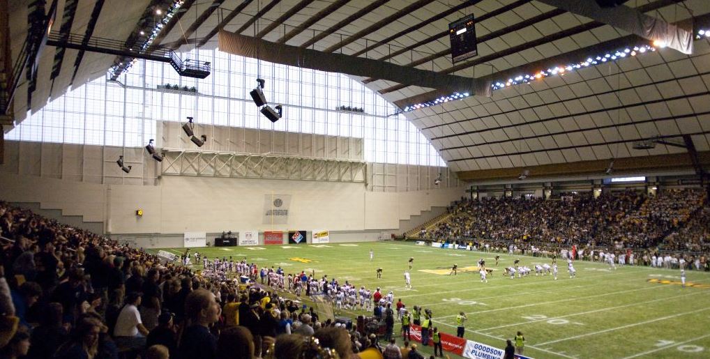 By the way, this is Idaho's football stadium, the Kibbie Dome. Used to be used for basketball as well (much like Syracuse). #iufb https://t.co/baVo4kt3Wt
