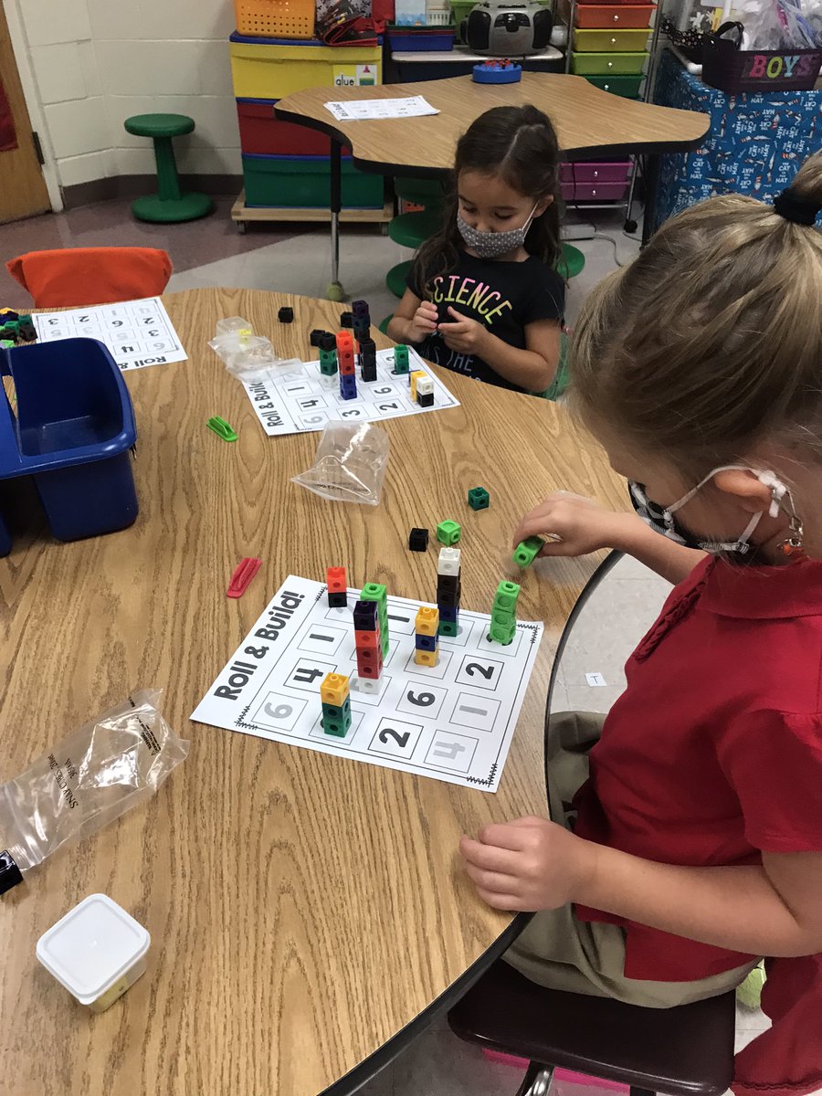 sasampso's tweet image. @sasampso @Pathways_Elem my students loved roll and stack your connecting cubes!!