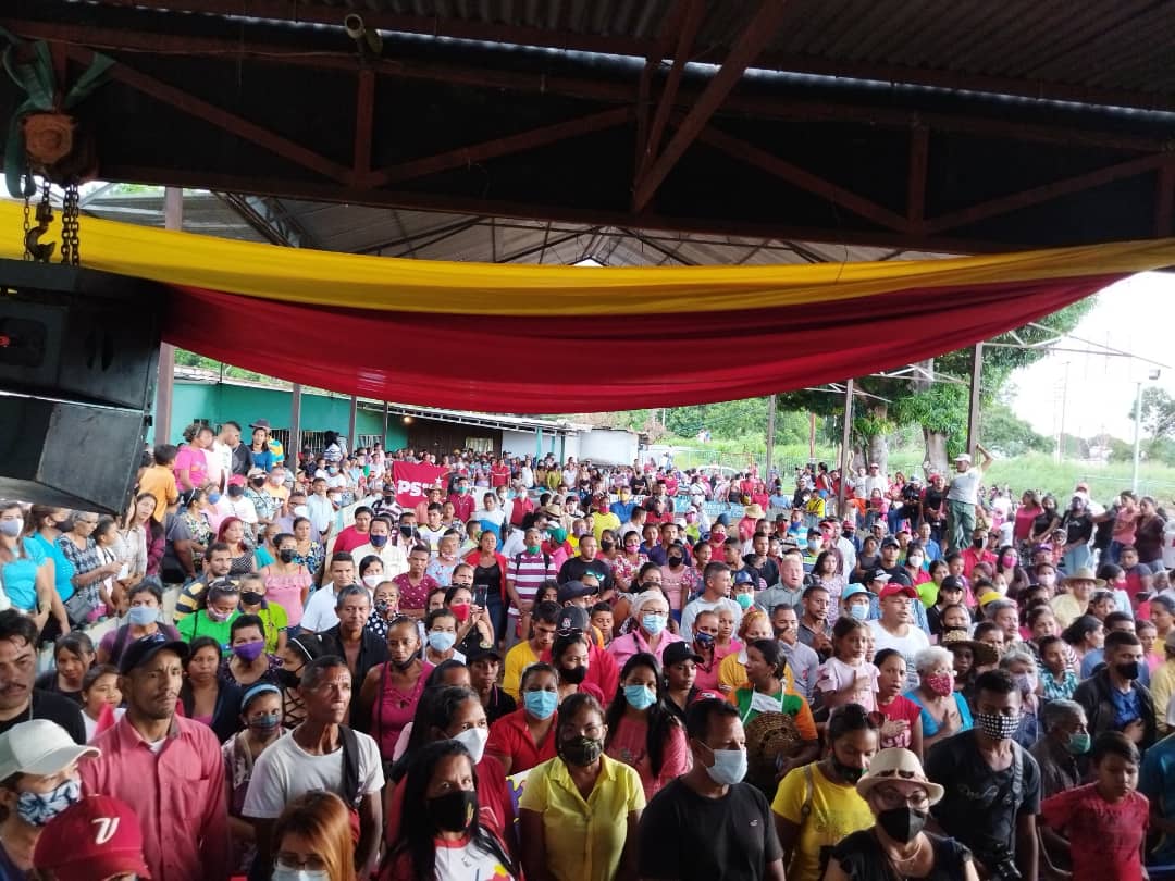 JPSUVCed's tweet image. #11Sep | 📷 | Desde la Cancha San José, la Juventud del PSUV del Municipio Cedeño dijo presente en la Presentación de los Candidatos del GPP &quot;Simón Bolívar&quot; que garantizarán la victoria este 21N.

#AngelMarcanoGobernador
#MiltonTovarAlcalde
#JuntosHacemosMas
#VacunarseEsLaClave
