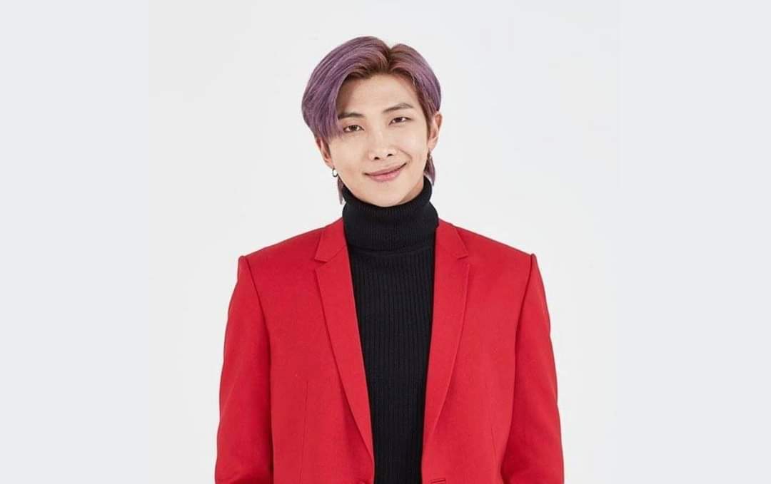 KQuynhtae's tweet photo. #남준이의_아름다운_28th_생일 @BTS_twt
#남준이의_아름다운_28th_생일
#OuRMoonchild 
#HappyNamjoonDay 
#WeLiveSoWeLoveNamu 
Mãi là niềm tự hào trong em ko bao h phai☺️🙆 thật sự an tâm khi RMonie là captain của con thuyền mang tên Ami. Cmsn anh tuổi mới thật đẹp 😘 https://t.co/P5Gy6WKIA4