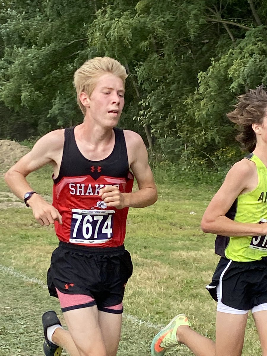 ShakerXCountry1's tweet photo. Shaker Boys 1-A with lots of PRs at Tiffin Carnival! @shakerboosters @raidersofshaker https://t.co/B1PxC41OeW