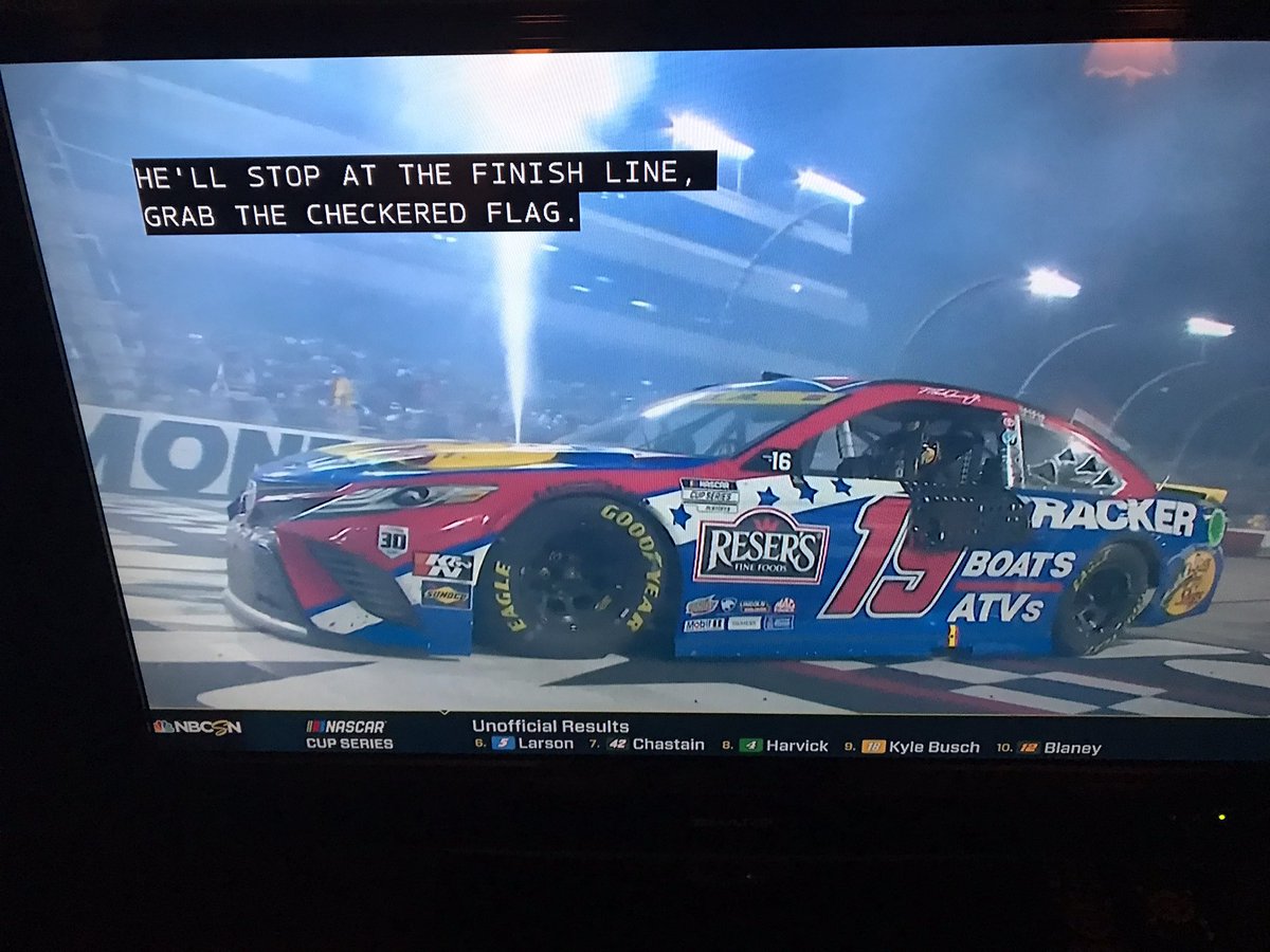 kcfootball15's tweet photo. Wooooohooo we did it #Truexnation Congratulations to my favorite driver @MartinTruex_Jr and the #19team Your car and pit crew was on ๐ฅ๐ฅ๐ฅ@BassProShops @JoeGibbsRacing @SherryPollex #TeamToyota ๐โค๏ธ๐ค๐๐๐ช๐ป๐๐จ๐ https://t.co/dywI3pSjzn