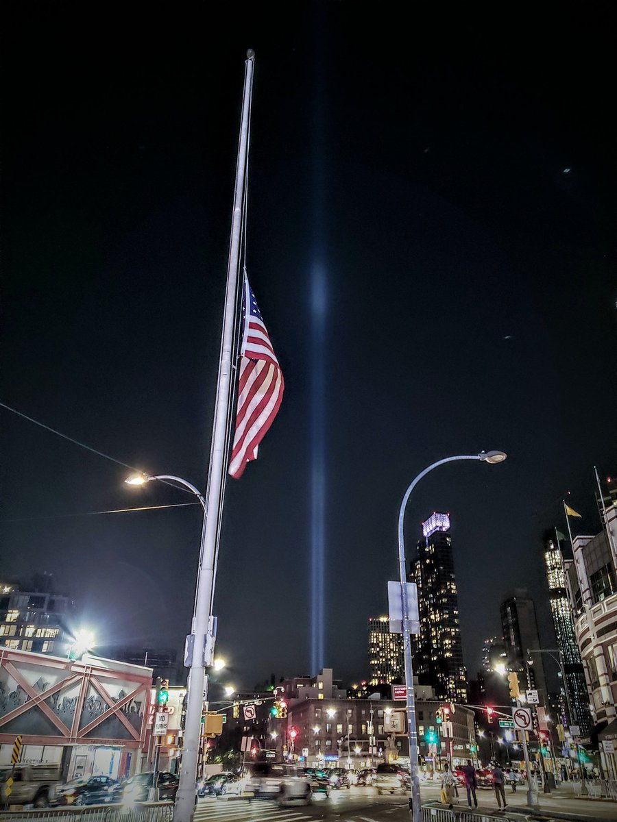 PeterDChilds's tweet photo. It's very humbling  seeing this with my own eyes and remembering the day 20 years ago when the world changed forever. #NeverForget https://t.co/6Hqv1xej1M