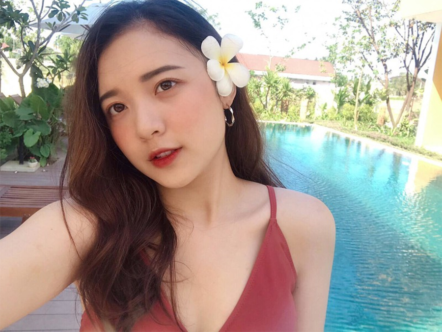 Vkgameone's tweet photo. 【VKGAME】MC Phương Thảo, bóng hồng được yêu thích nhất của Liên Quân Mobile Việt Nam đã khiến các fan không khỏi trầm trồ trong ngày khai mạc ĐTDV Mùa Đông 2021.
#VKGAME #ĐTDVMùaĐông2021 #LiênQuânMobileViệtNam #ESPORTS https://t.co/PWr9cUpNUr