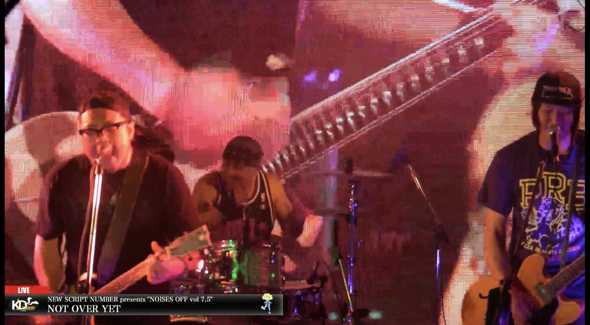 notpain33_hiro's tweet photo. 昨夜、NOT OVER YETの初陣。いくつになっても初ライブってのは良いもんだね。
NEW SCRIPT NUMBERとTHORNに感謝！！
そして稲毛K's Dreamの配信ハンパねぇ、映像も音も素晴らし過ぎた！！
ありがとうございました！！

#NOTOVERYET
#NEWSCRIPTNUMBER
#THORN
#NOISESOFF
#稲毛Ksdream https://t.co/wnhxnPZAeQ