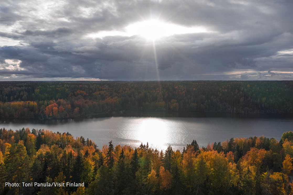 thisisFINLAND's tweet photo. September marks the end of summer in #Finland and the days start getting shorter and colder. It’s all worth it though, especially when you get to see nature rocking these amazing colors. 🧡 💛 💚 https://t.co/mnMvpTAgGv