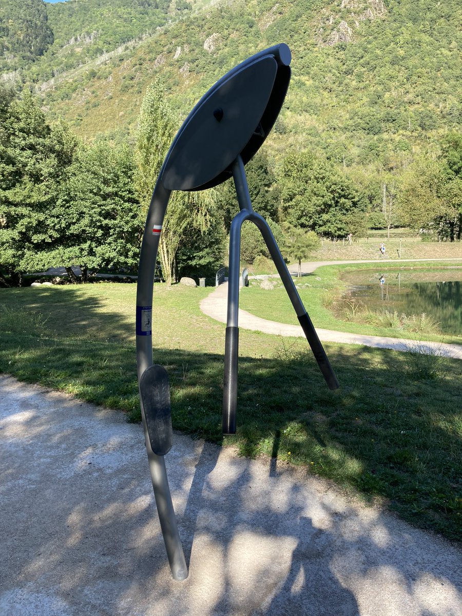 EXPERTIGNIS's tweet image. Bravo à la Communauté de Communes de la Haute Vallée d’Aure pour son aménagement de la base de loisir d’Agos. Outre un site splendide, ce dernier est aussi accessible aux PMR. Le parcours sportif est inclusif et propose des agrès accessibles aux usagers en fauteuil roulant.