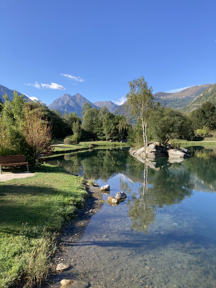 EXPERTIGNIS's tweet image. Bravo à la Communauté de Communes de la Haute Vallée d’Aure pour son aménagement de la base de loisir d’Agos. Outre un site splendide, ce dernier est aussi accessible aux PMR. Le parcours sportif est inclusif et propose des agrès accessibles aux usagers en fauteuil roulant.