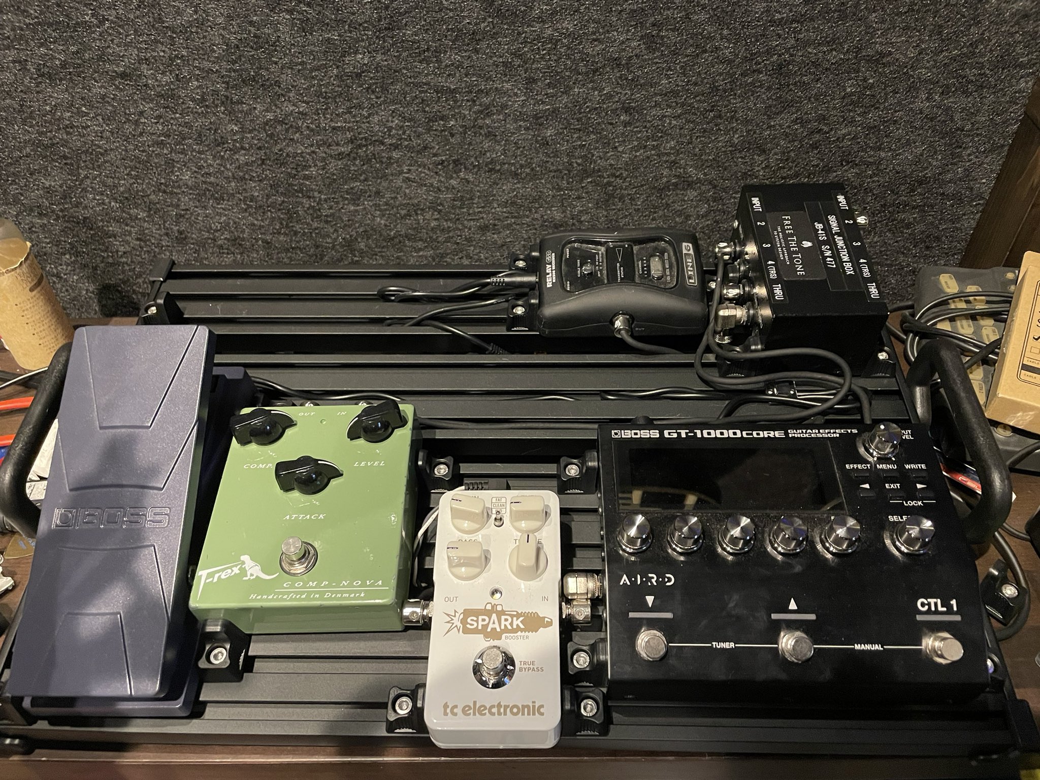 ギターペダルボード - Guitto フィクスチャブロック 固定エフェクトペダルボード アルミニウム合金スーパーライト キャリーバッグ付き マジックテー 並行輸入品 Guitto ギターエフェクター ペダルボード クランプブロック固定効果