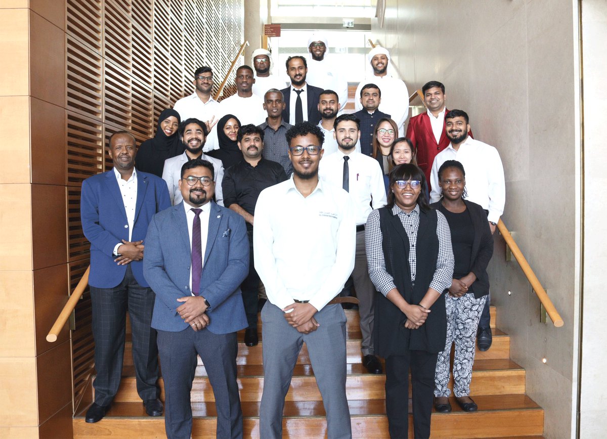 AlDahabEx's tweet image. Here&apos;s to our Abu Dhabi Team, keep smiling and giving the best service to our customers! 💚

Presented the award to Mussafah Branch as one of the Best Performing Branches of Al Dahab Exchange. 🥳

#AlDahabExchange #BestBranch #Top2