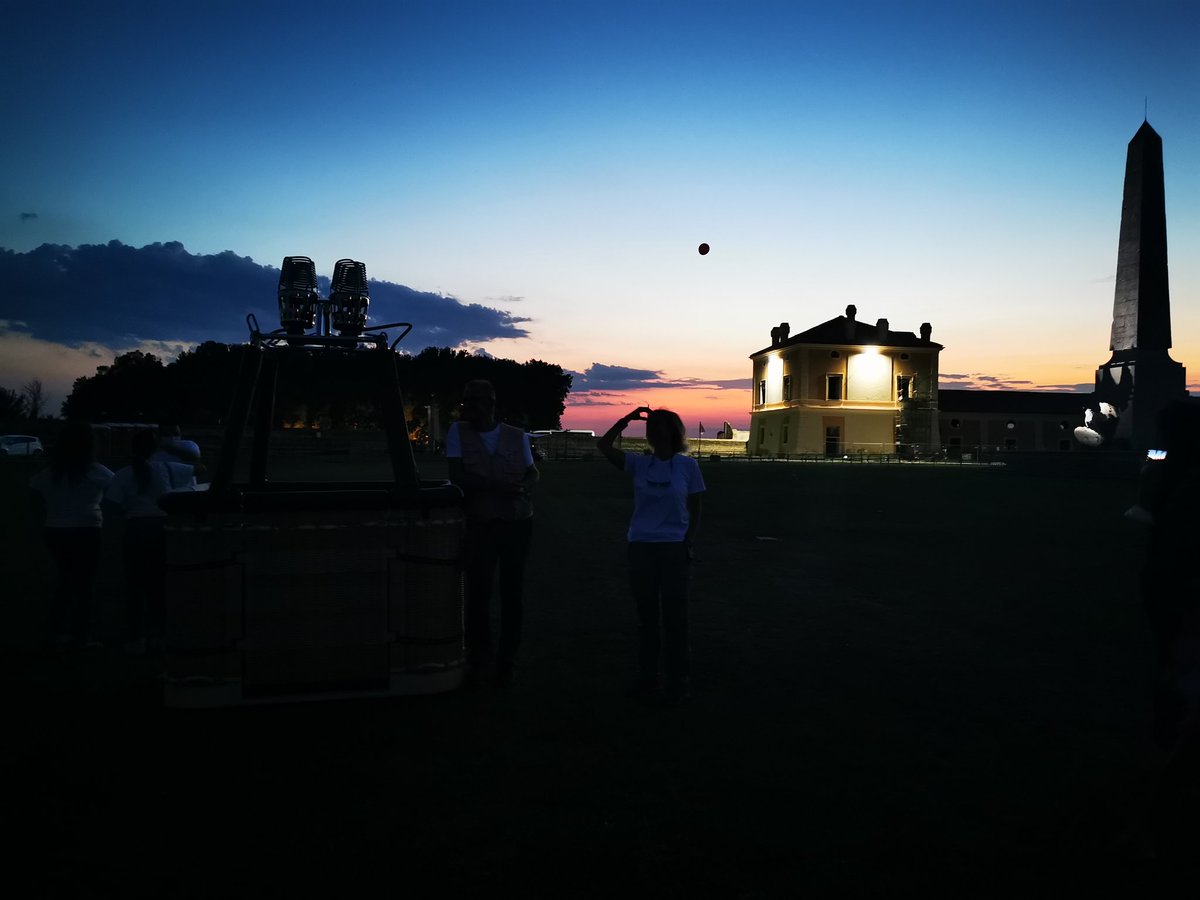 Conoscete il Real Sito di #Carditello? Chiamato anche come Reggia di Carditello, è una residenza borbonica oggi dedicata alla caccia, all’allevamento dei cavalli di razza reale e alla produzione agricola sperimentale.
Noi lo abbiamo visitato ieri durante #AITBCaserta.
#aitbmeetup