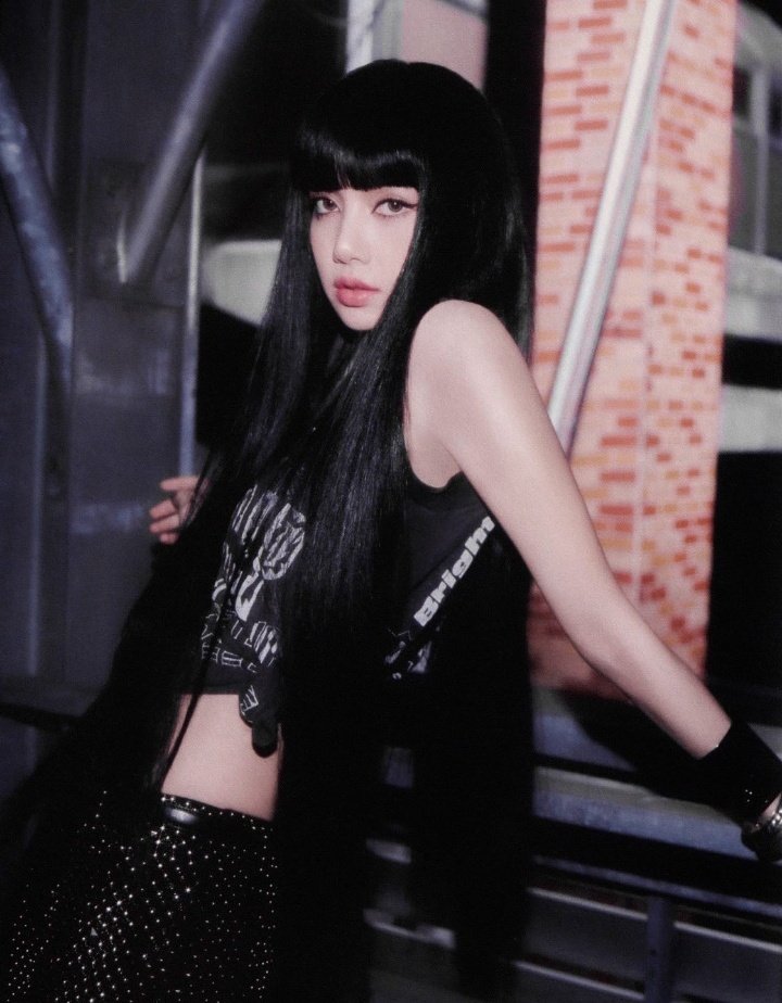 Bornthisway LOCKDOWN Era fan account tweet media