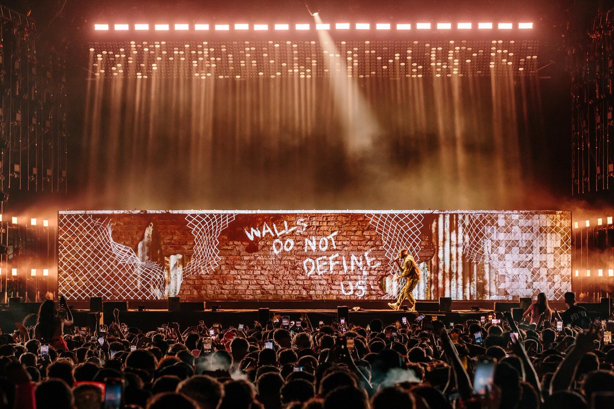 Parklifefest's tweet photo. Dave takes his place as your Saturday headliner with an unforgettable set on the Parklife Mainstage 🔥👊🏽

#parklife21 https://t.co/WEmsFJJxV3