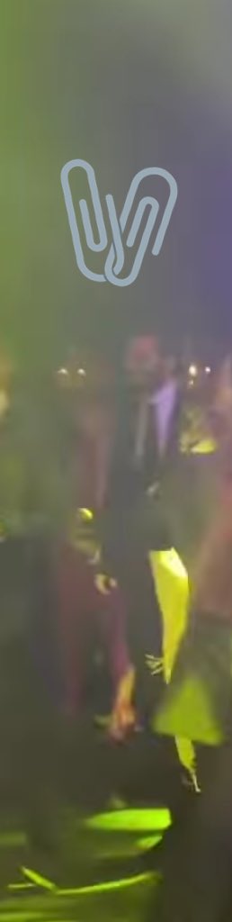 Farlarını açmış bir miyy