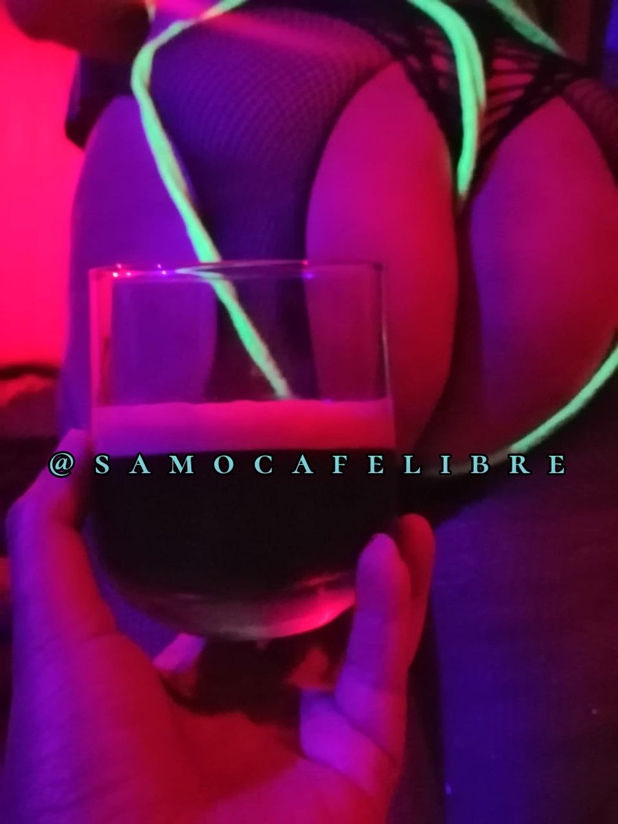 samocafelibre's tweet photo. Disfruta de nuestros tragos en las reuniones y eventos de @SrDorianGrupo @SrDorianQuiroz1 

#LibreDePrejuicios #SexyBarberia #SpaErotico #PlayFunAndFuck #fullswinger https://t.co/Qdo5sNXZJd