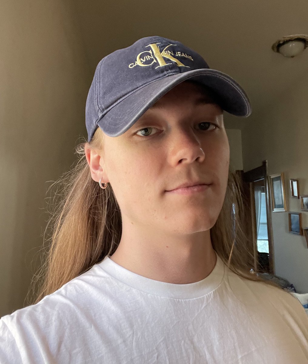 I would like to be your friend, can you tell from my face?